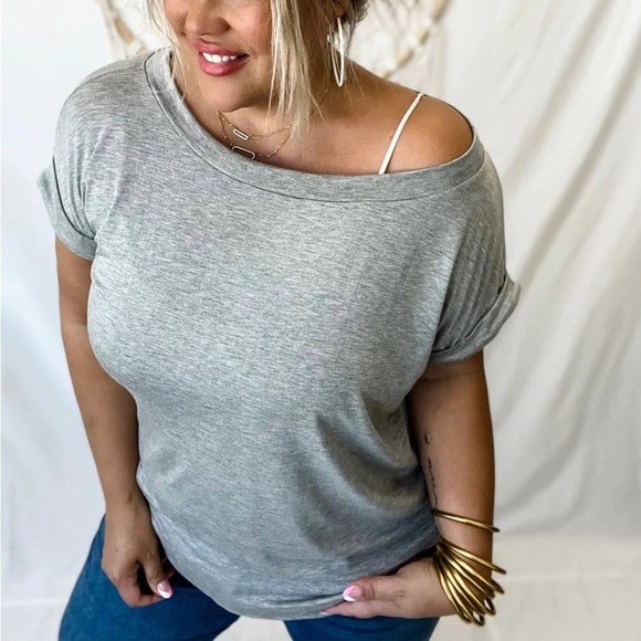 Blakeley oversized EMMIE T-shirt - Picture 1 of 3